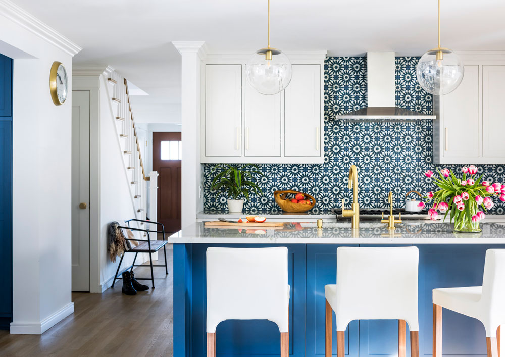 blue and white kitchne