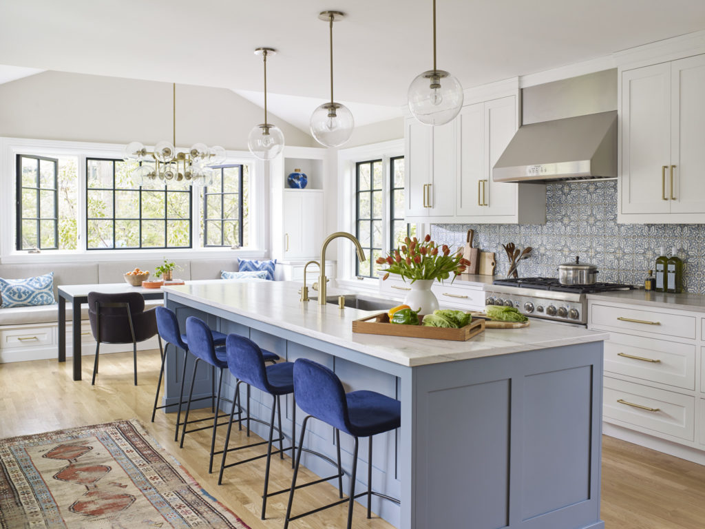 blue and whit transitional kitchen