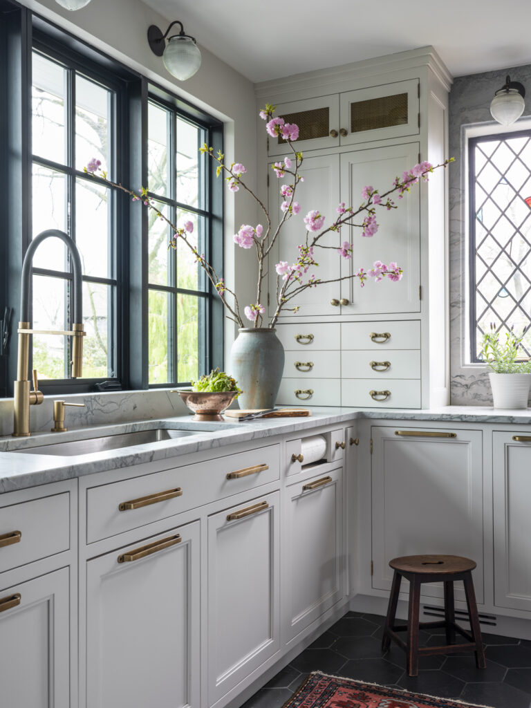 sink area with storage in a kitchen