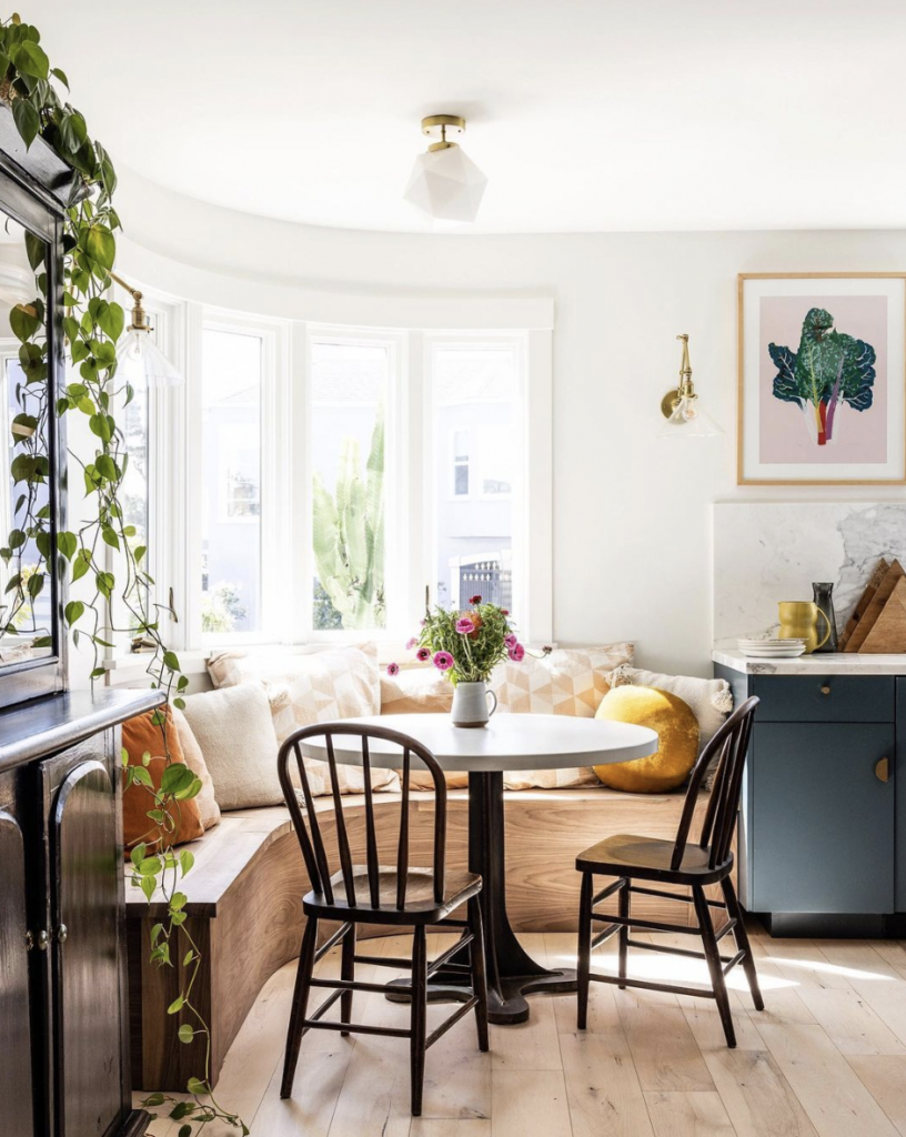 banquette with chairs