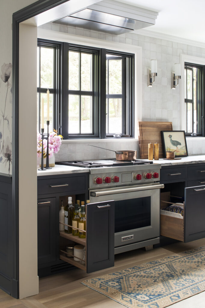 kitchen range and hood with pull out drawers