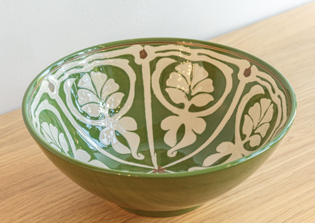 green and white bowl